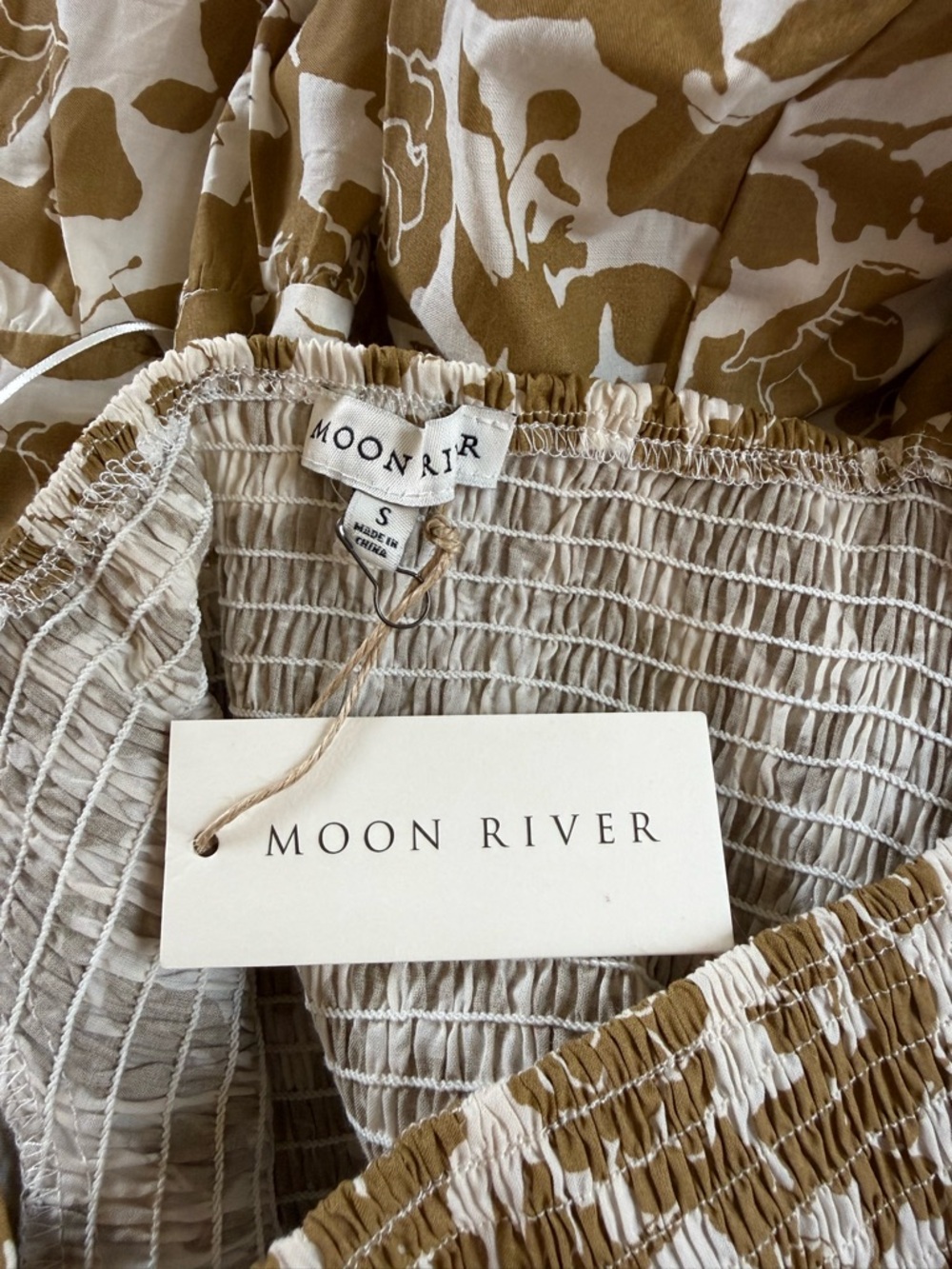 Anthropologie Moon River Smocked Floral Olive Midi Dress Balloon Sleeves S NWT - Picture 2 of 8